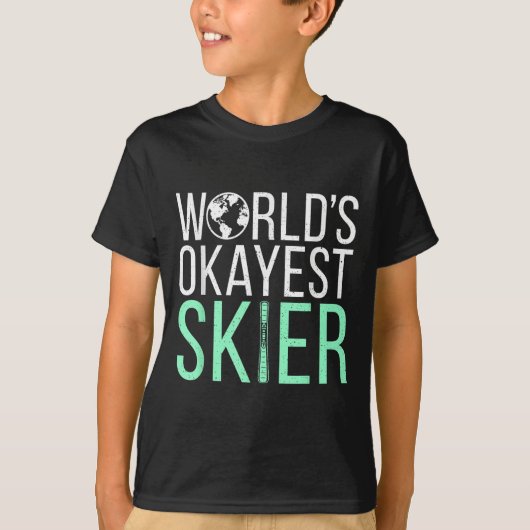 世界でそこそこ上手いスキーヤー 雪 冬 スポーツ スキー Tシャツ (正面)