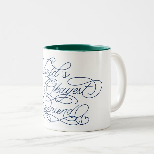 世界でそれなりの彼氏 面白いキュートなラブコメ ツートーンマグカップ (正面右)