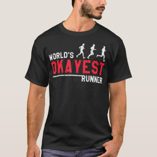 世界でたぶん普通のランナージョギングマラソン面白グッズ Tシャツ