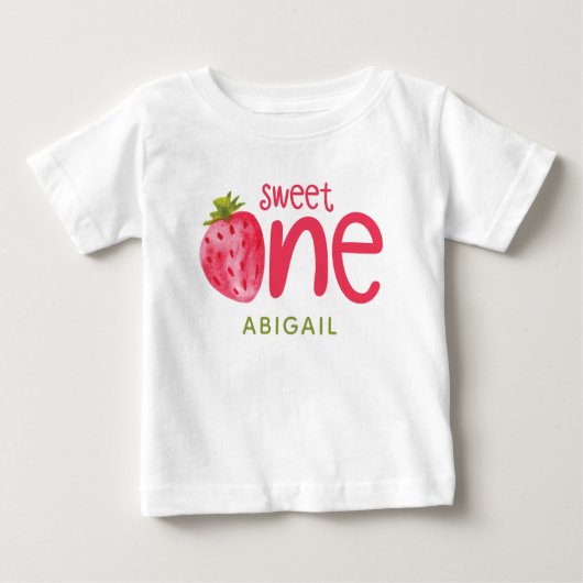 世界で一つだけの特別なスイートワン苺ちゃん 1歳のお誕生日おめでとう ベビーTシャツ (正面)