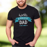 世界で最も偉大なパパターコイズ動揺して型 Tシャツ<br><div class="desc">「世界一のパパだ。」 パパに彼の本当の考え事を知らせろ。このTシャツはクールスポーツ動揺してで、白いタイポグラフィと赤いバナー。年とカスタマイズ共に彼は衣服する完璧なキープパーソナライズされたサクTシャツのパパになった。父素晴らしの日や誕生日にパパプレゼント!彼がパパになった年にタイプだけで、簡単にこのキープサクTシャツをパーソナライズカスタムすることができる。質問や要望があれば私に連絡して下さい。</div>