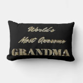 世界で最も多いおばあちゃん素晴らしゴールデンタイポグラフィ ランバークッション (正面)