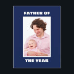 世界で最高のパパ　オリジナルカスタムフォト ポストカード<br><div class="desc">パパ、ダディ、お父さん、パパ、パ、ポッパ、ポップ、ポップス、パピー、ダディオ…同じ存在を表す言葉がこんなにたくさん。 一度「お父さん」になってしまうと、人生はもう同じものではなくなります。 史上最高のパパは、自分の子供たちを誇りに思っています。 双子の父親であろうとそうでなかろうと、父性は彼にとって冒険です。 このかっこいい、すごいカスタム写真デザインは、父の日、誕生日、または特別な行事を記念するプレゼントとして贈ることができます。 ダディーと子供たちの写真を追加してください。 写真に合わせてフォントの色や種類を変更することができます。 テキストは、あなた自身の言葉でパーソナライズすることができます。 『今年の父親』デザインは、あなたの思い通りにカスタマイズできます。 世界で最も偉大なパパは、彼が提供する愛、サポート、励ましに対して、感謝を受けるに値します。</div>