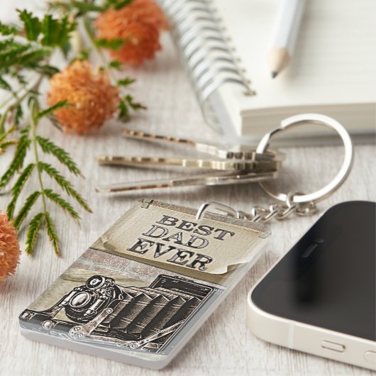 世界で最高のパパ レトロカメラ 父の日 アンティーク キーホルダー (正面右)
