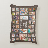 世界のおばあちゃん最高の32家族フォトコラージュブラウン アクセントクッション (裏面(縦))