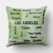 世界のシックなセージ緑の素朴な大都市 クッション (裏面)