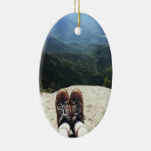 世界の上のハイキング セラミックオーナメント (右)