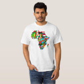 世界の国旗-アフリカのアフリカ人愛の旗の地図 Tシャツ (正面フル)