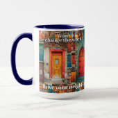 世界の愛する隣人の扉を変え感動的る マグカップ (左)