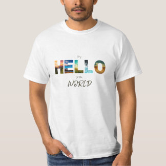 世界の旅行を愛するTシャツにHELLOと言う Tシャツ