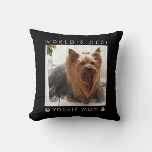 世界の最高のヨークシャーテリアマムピンク灰色の前足の写真 クッション (正面)