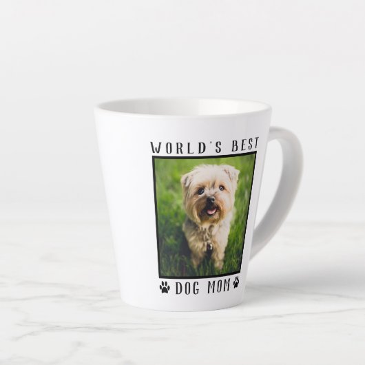 世界の犬最高の母の手がペットの写真のフレームをプリント カフェラテマグ (右アングル)
