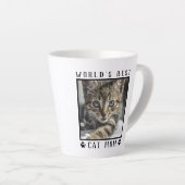 世界の猫最高のの母の手がペットの写真の枠をプリント カフェラテマグ (右アングル)