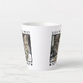 世界の猫最高のの母の手がペットの写真の枠をプリント カフェラテマグ (正面)