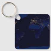 世界の都市光を示す地球の平面地図 キーホルダー (正面)