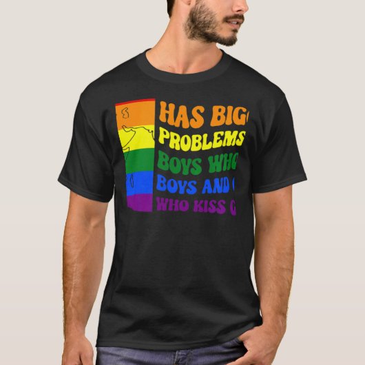 世界はBをキスする少年より大きな問題を抱えている Tシャツ (正面)