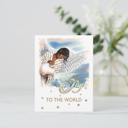 世界への喜び。アフリカ系アメリカ人エンジェルクリスマス シーズンポストカード (スタンド正面)