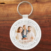 世界一のパパモダン写クラシック真 キーホルダー (正面)