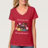 世界中の女性を祝う | フェミニスト Tシャツ (正面)