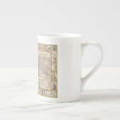 世界全体の中世の地図（ウィレム・ブレュー著） ボーンチャイナマグカップ (右)