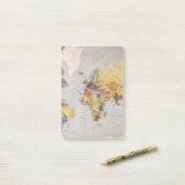 世界地図 ポストイット (デスク上)