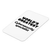 世界最高のサイバーセキュリティ専門家 マグネット (左側)