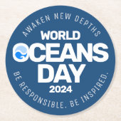 世界海洋の日ブルーの様式化された地球波 ラウンドペーパーコースター (正面)