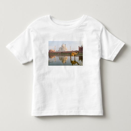 世界的に有名なタージ・マハル寺院の埋葬地 トドラーTシャツ (正面)