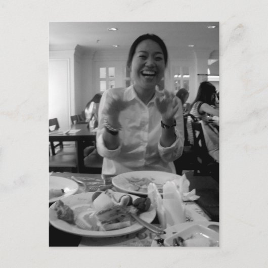 世界郵便はがきの中で一番美しい女性 ポストカード (正面)