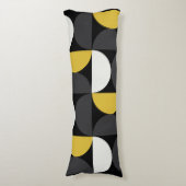 世紀中葉のウコンモダンとガンメタルグレー ボディピロー (正面縦)