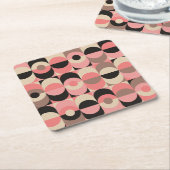 世紀半ばのモダンなピンクパターン スクエアペーパーコースター (アングル)
