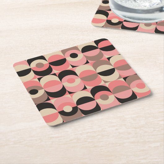 世紀半ばのモダンなピンクパターン スクエアペーパーコースター (アングル)