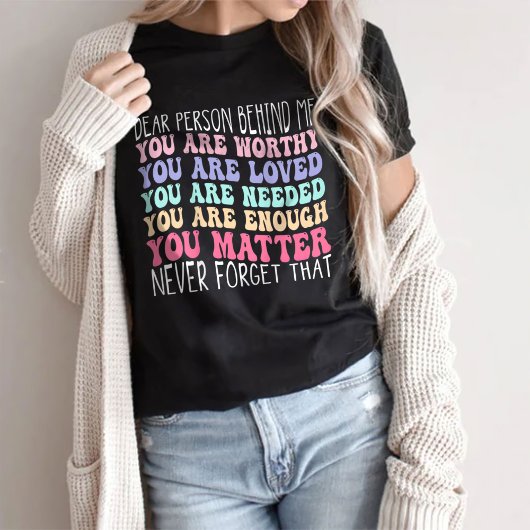 世親愛界のTシャツの後ろにいる人 Tシャツ