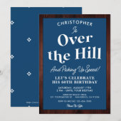 丘の上おもしろいで任意の年齢の誕生日パーティー 招待状 (正面/裏面)