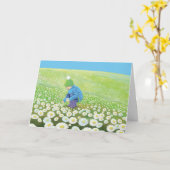 丘の上のデイジーを持つ少年 イラスト カード (黄色い花)