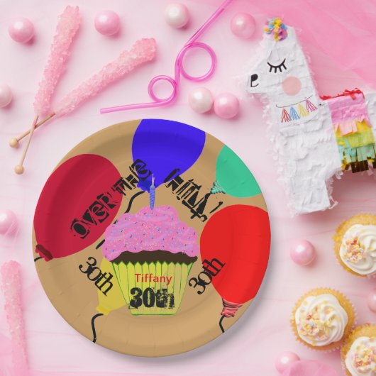 丘の上のピンクのカップケーキバルーンプレート ペーパープレート (パーティー)