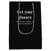 丘の古い屁のおもしろいな人の誕生日の紙に ミディアムペーパーバッグ (裏面)