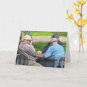 丘の向こうの誕生日カードに彼の古い人々 カード (黄色い花)