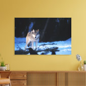 丘の麓の灰色のオオカミ、カニスループス キャンバスプリント (インサイチュ (リビング))