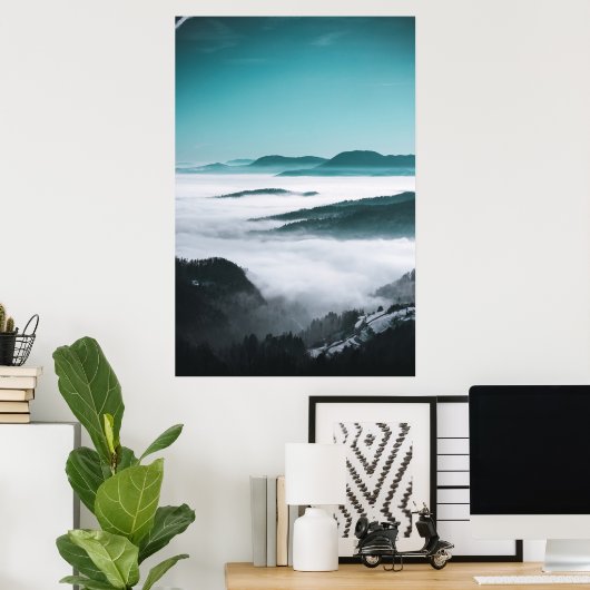 丘、霧、木の層 ポスター (ホームオフィス)