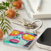 両面キーリング – リップスティックアーバン通りアート キーホルダー (正面右)