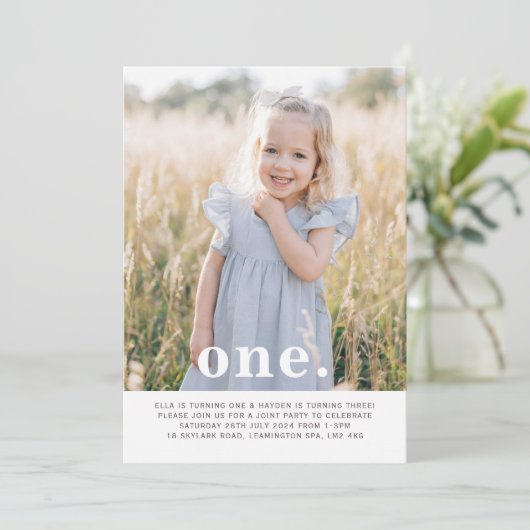 両面ジョイントフォト誕生日 – 男の子招待状 招待状 (スタンド正面)