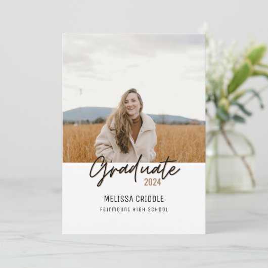 両面4枚フォトホワイト卒業のお知らせ 招待状 (スタンド正面)