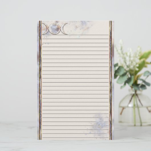 並ぶ三重の月のMoonstone 便箋 (スタンド正面)