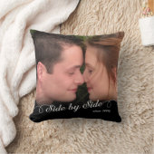 並べて表示されるカスタムの写真/日付 クッション (ブランケット)