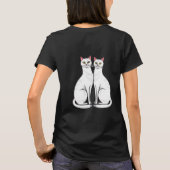並んで座る二匹の白猫 Tシャツ (裏面)