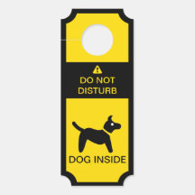 中の注意犬を邪魔しない