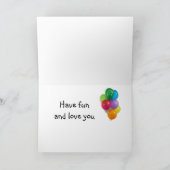 中の風船と4歳の誕生日への願い シーズンカード (内部)