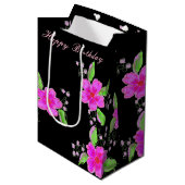 中ピンクの花の黒い誕生日ギフト – バッグ ミディアムペーパーバッグ (正面アングル)