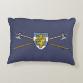 中世の宝石類と盾 アクセントクッション (裏面)